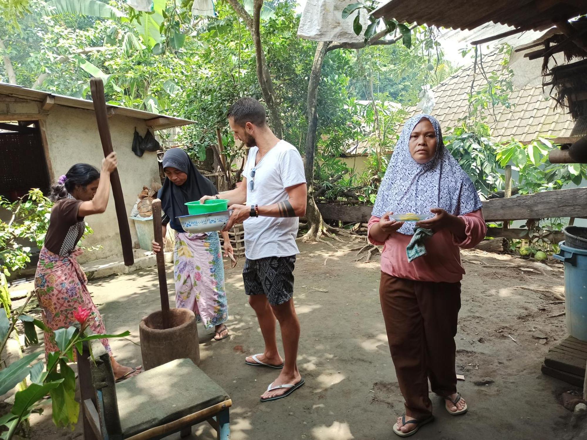 Bunga Maliq Bungalow Lombok Tetebatu Quarto foto